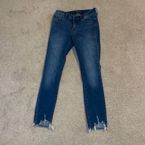 Mid rise super skinny ankle jean size 26 (2R). Abercrombie.